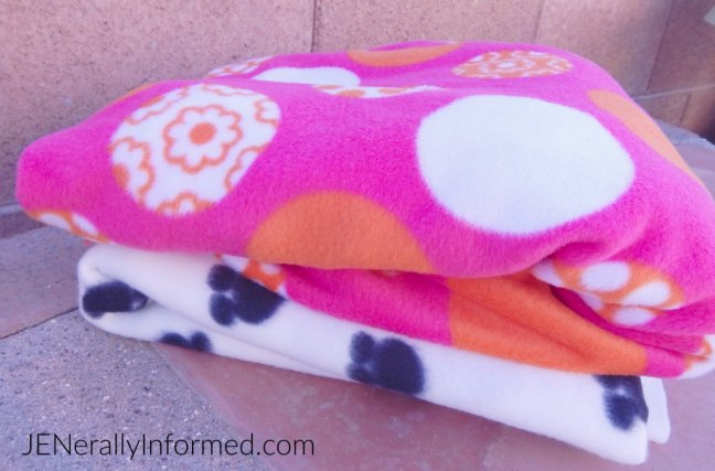 How to make a flannel tie blanket. Super easy and cute!
