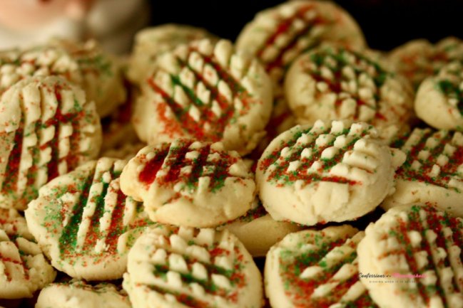 Leslie's Pick: How to Make Easy Whipped Shortbread Cookies For Christmas from Confessions of a Mommyaholic.