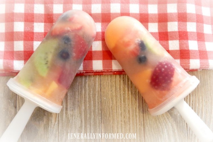Cool down with these fresh fruit popsicles!
