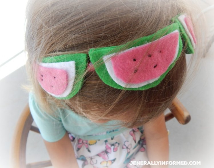 Make summer fabulous with this adorable DIY watermelon headband!