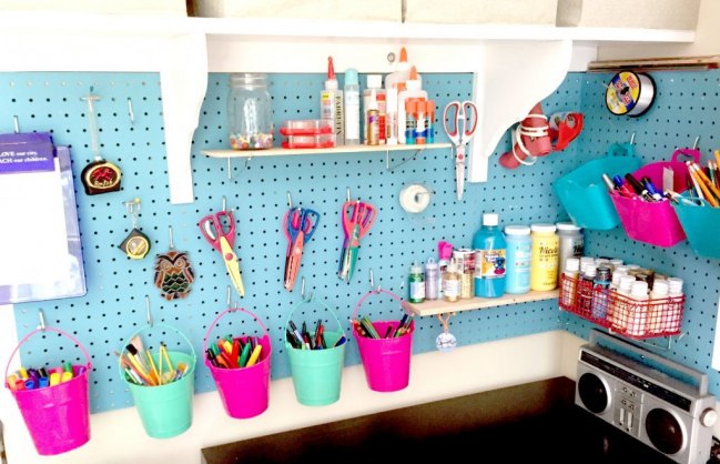 How to create craft room storage that holds everything PLUS free downladable plans!