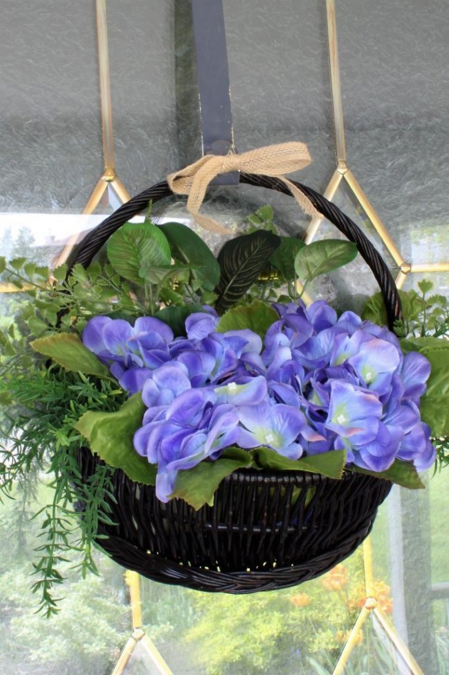 Wow With A Hydrangea Hanging Basket Door Wreath!