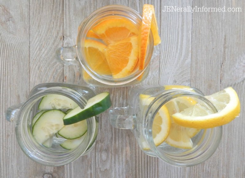 Here's how to infuse your own water! A simple way to increase your H20 intake.