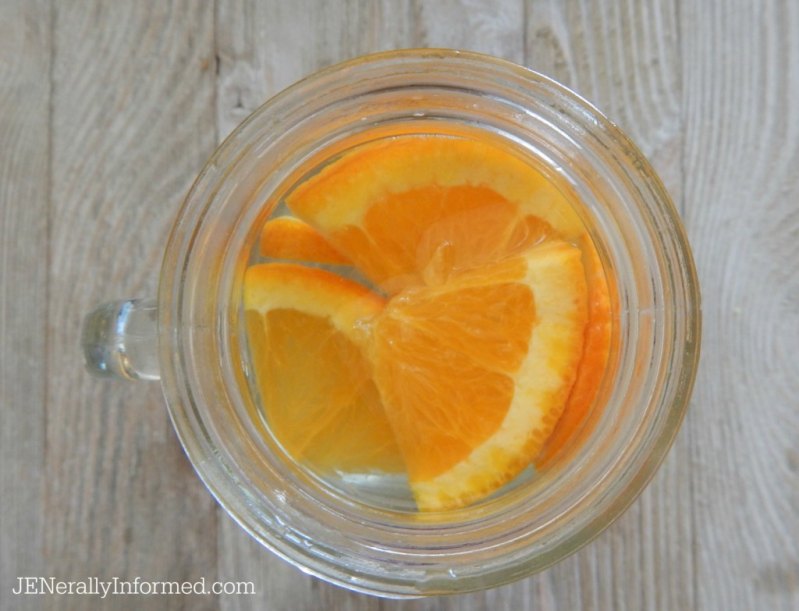 Here's how to infuse your own water! A simple way to increase your H20 intake.