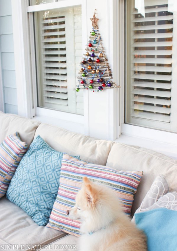 Christmas Tree DIY That's Perfect For Small Spaces From Simple Nature Decor.