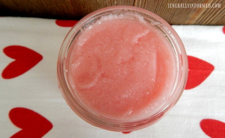 Pamper yourself with this creamy peppermint sugar scrub! 