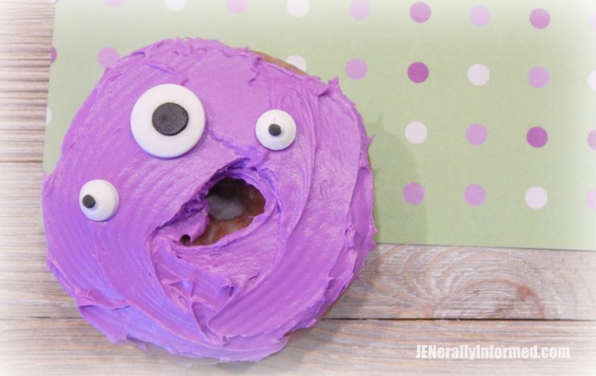 Easy spooky monster donuts! A perfect #halloween #classroom activity for #children!