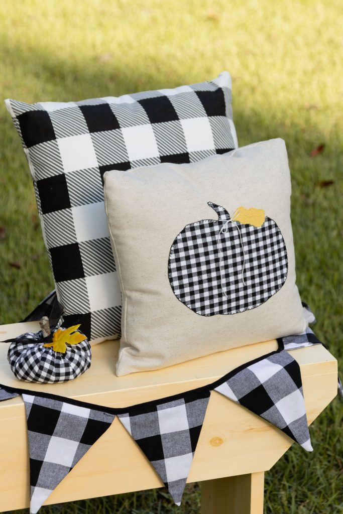 Black and White Check Pumpkin Pillow Applique DIY From Kippi at Home.