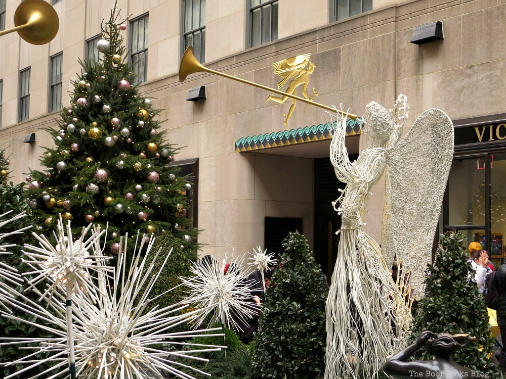A Visit to the Spectacular Tree at Rockefeller Center from the Boondocks Blog.