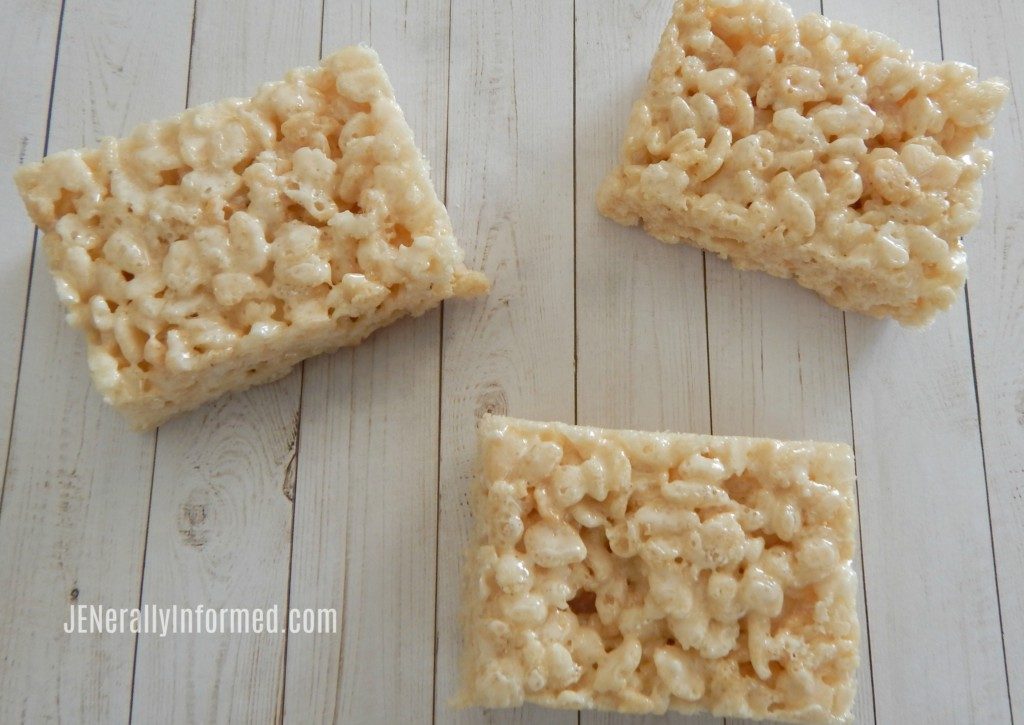 Learn how to make super easy "Golden" Leprechaun Rice Krispie treats just in time for St Patrick's day!