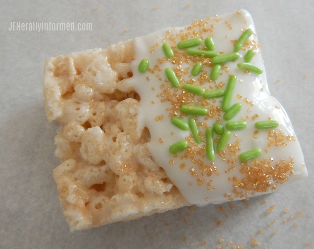 Learn how to make super easy "Golden" Leprechaun Rice Krispie treats just in time for St Patrick's day!