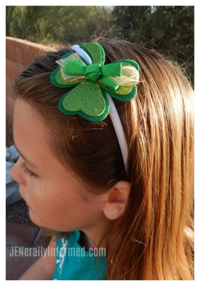 DIY Lucky #Shamrock Pins & Headbands! #stpatricksday