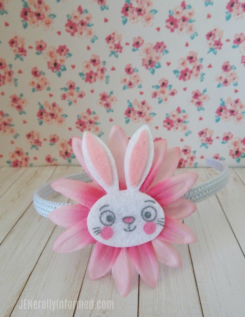 Learn how to make these adorable DIY hair accessories just in time to welcome Spring! 