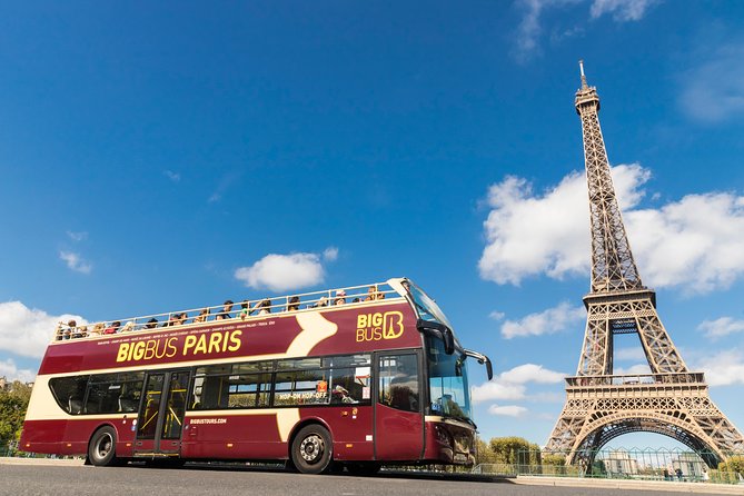 Planning on visiting Paris? Here's a day one sample itinerary to help you fully enjoy your day in the City of Lights!