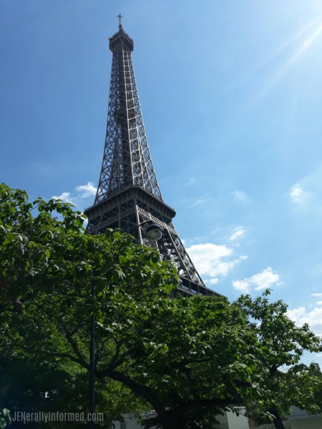 Planning on visiting Paris? Here's a day one sample itinerary to help you fully enjoy your day in the City of Lights!