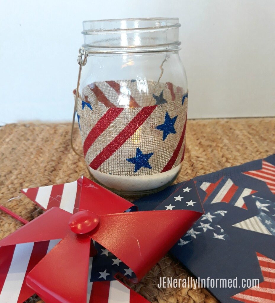 Take advantage of summer evenings and make these DIY #Americana outdoor hanging lanterns! #easycrafting #interiordesign