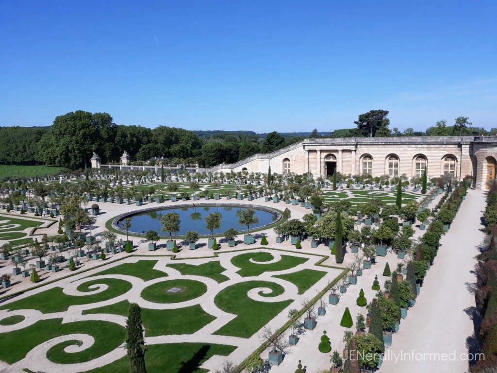 Millions of people visit Versailles every year, so here's how to Plan the Perfect Paris to Versailles Day Trip for yourself. #travel #Paris #Versailles