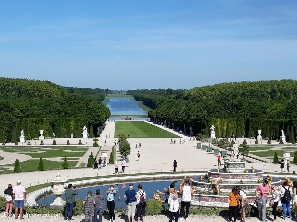 Millions of people visit Versailles every year, so here's how to Plan the Perfect Paris to Versailles Day Trip for yourself. #travel #Paris #Versailles
