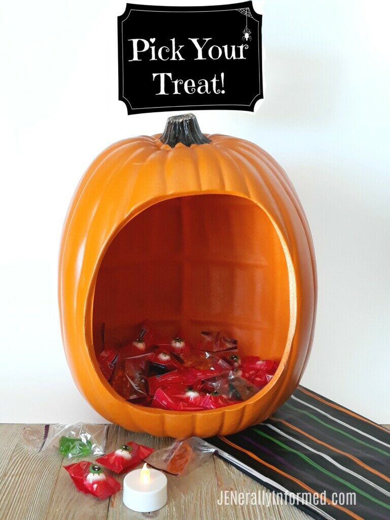 Make this adorable DIY Pumpkin candy holder full of treats for all your #Halloween ghosts and ghouls!