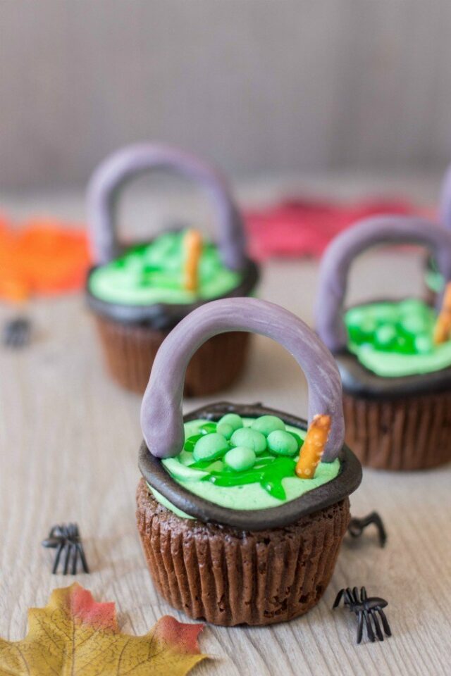 Witch Cauldron Cupcakes from this Mom's Confessions.