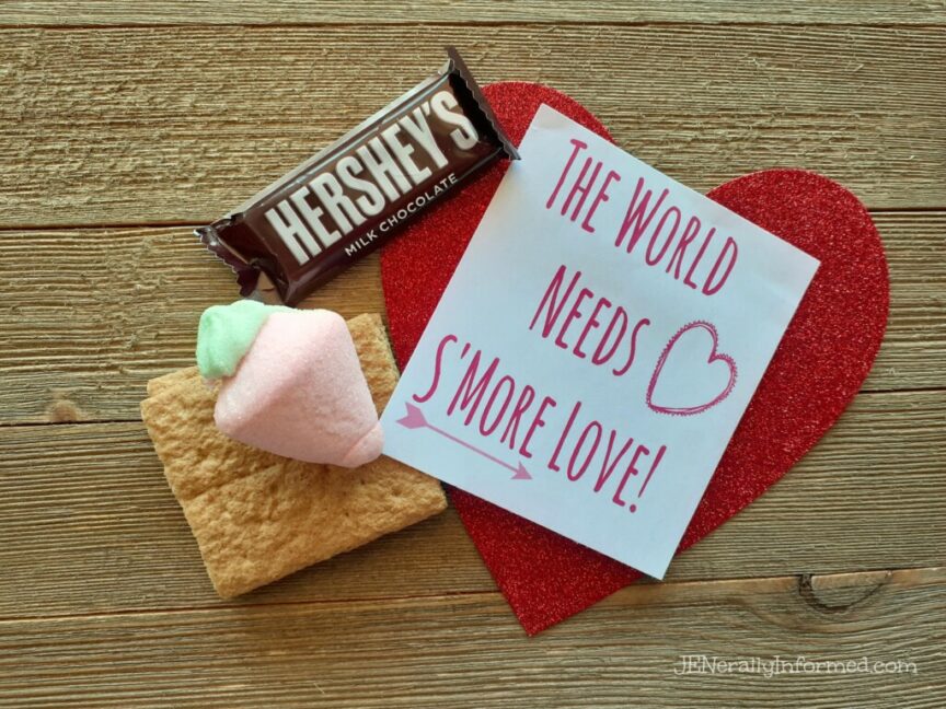 Share a little love this #ValentinesDay with this easy to make S'Mores goody bag! Plus a free printable!