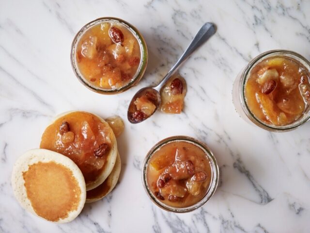 How To Make Apple Pie Jam from Claire Justine.