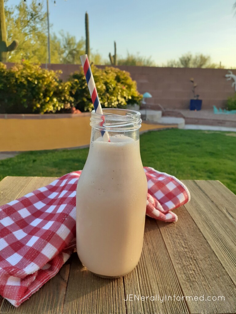 Cool, creamy and delicious with only 2 ingredients! Try making this delicious Dr Pepper copycat shake recipe and make it the best summer ever! 