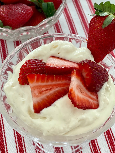 CHEESECAKE FLUFF....LOW CARB from Living on Cloud Nine.
