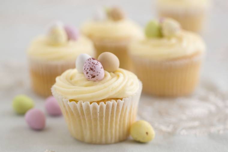 Vanilla Easter Cup Cakes: Easter Baking How To Make from Claire Justine.