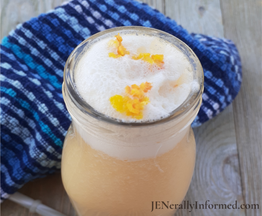 Looking for a healthy Orange Julius recipe made with fresh squeezed oranges? Look no further!