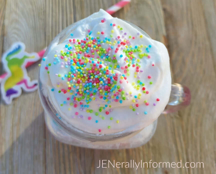 Make the unicorn lover in your life this delicious and easy to make unicorn float!