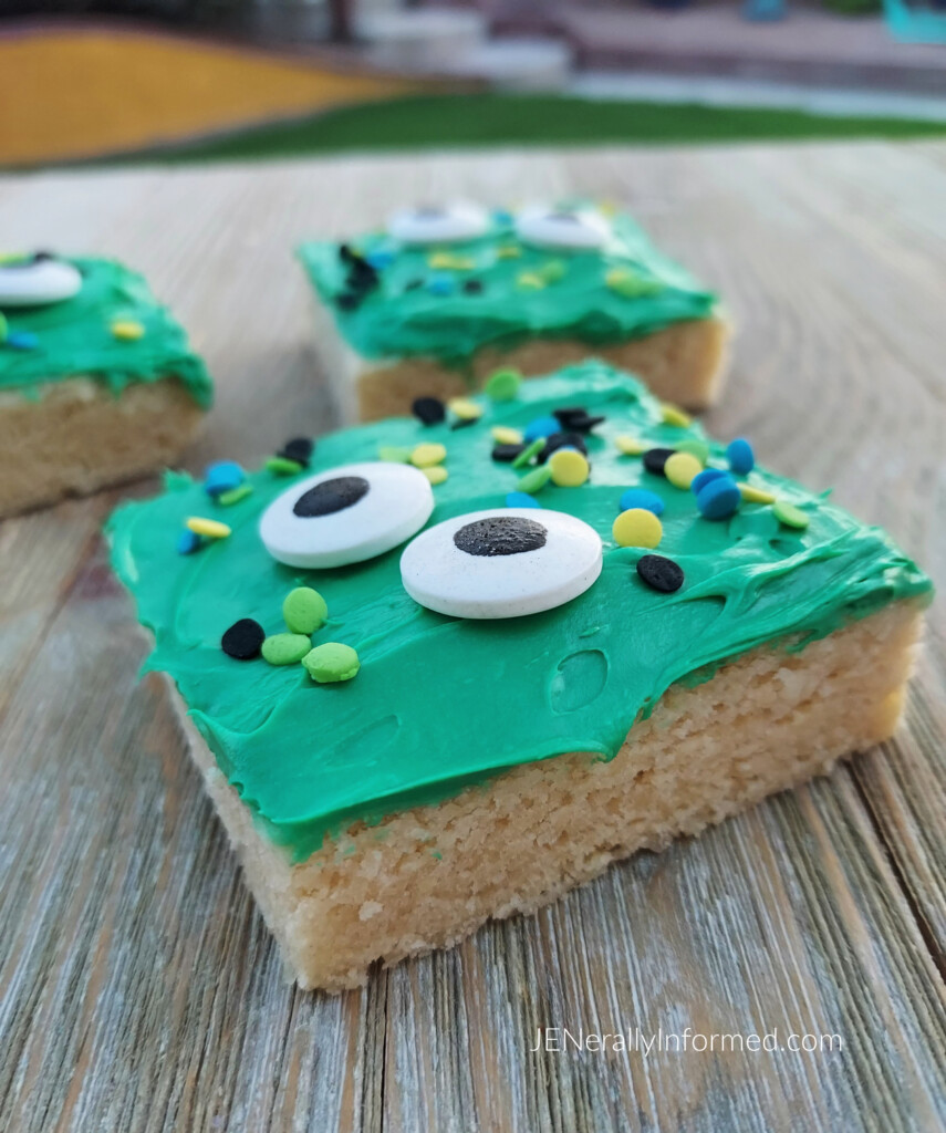 Get ready for #Halloween with these super easy to make and delicious monster sugar cookie bars that all your ghouls and ghasts will enjoy!