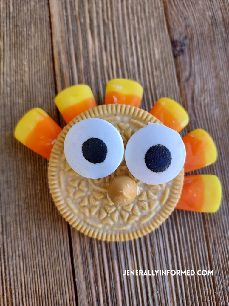 Easy to make Turkey OREO cookies! #Thanksgiving #Thanksgiving desserts #kidsholidayrecipes #easyrecipes