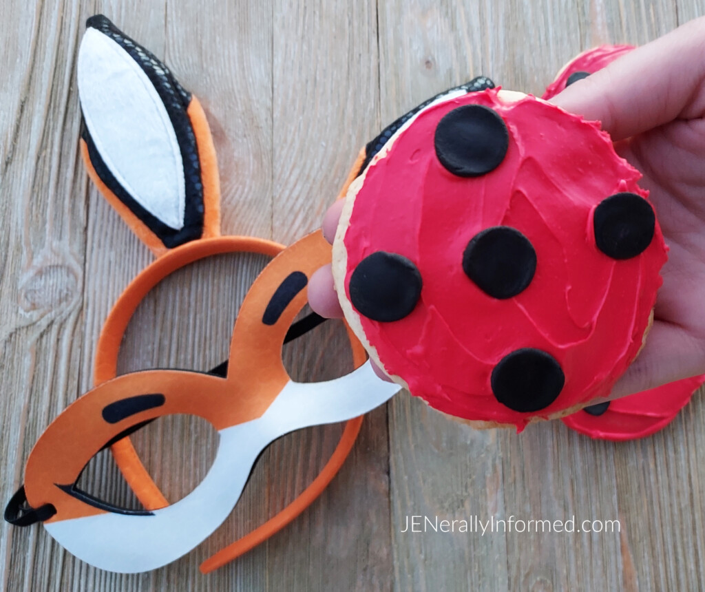 Learn how to make these easy and delicious sugar cookies inspired by the TV show #MiraculousLadybug!" #desserts #kiddesserts