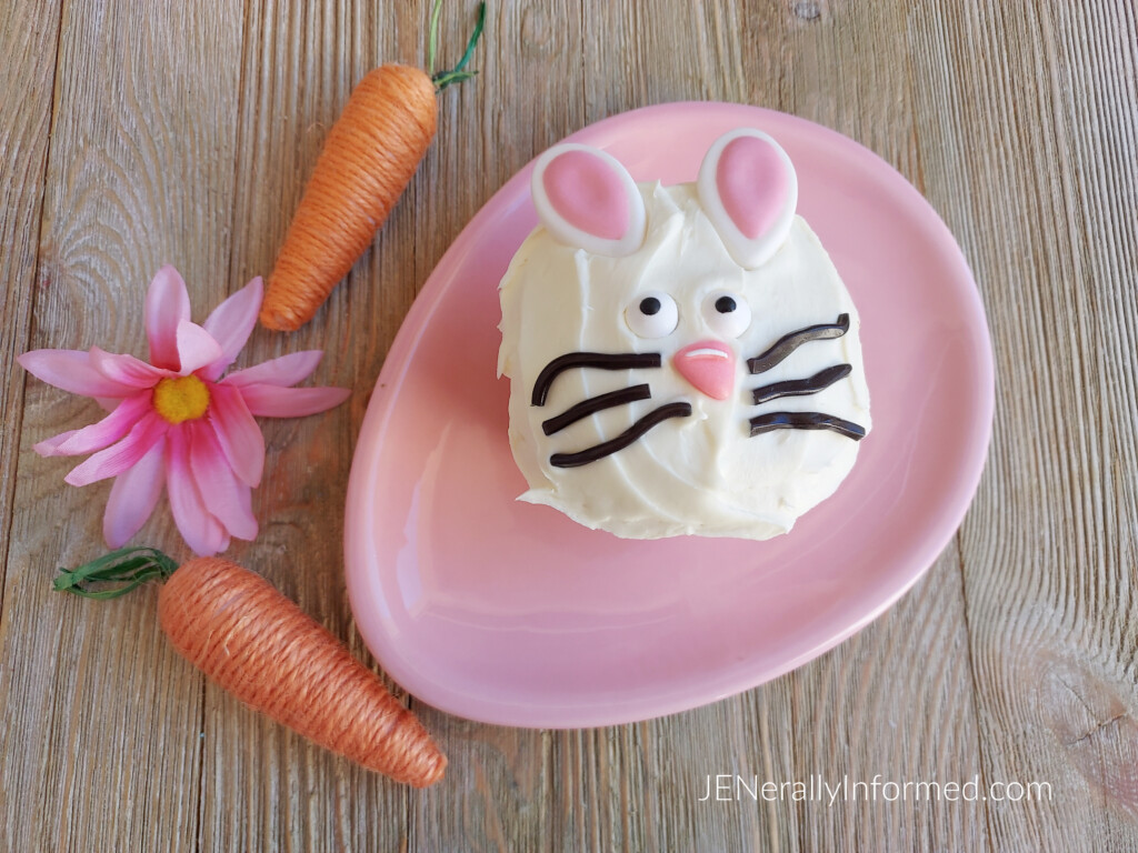 Learn how to make these deliciously easy Easter bunny lemon and cheesecake flavored cupcakes! #cooking #Easter #cookingwithkids #Springrecipes