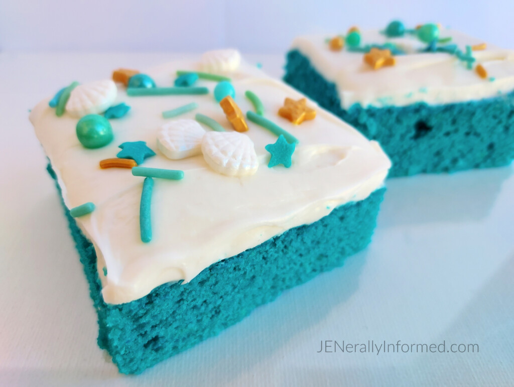 Calling all mermaids and mermaid lovers! Learn how to make these delicious and adorable mermaid sugar cookie bars!