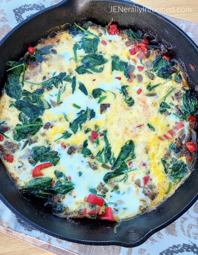 #KETO breakfast idea! Try this delicious frittata that takes only a few minutes to make and can even be made ahead!