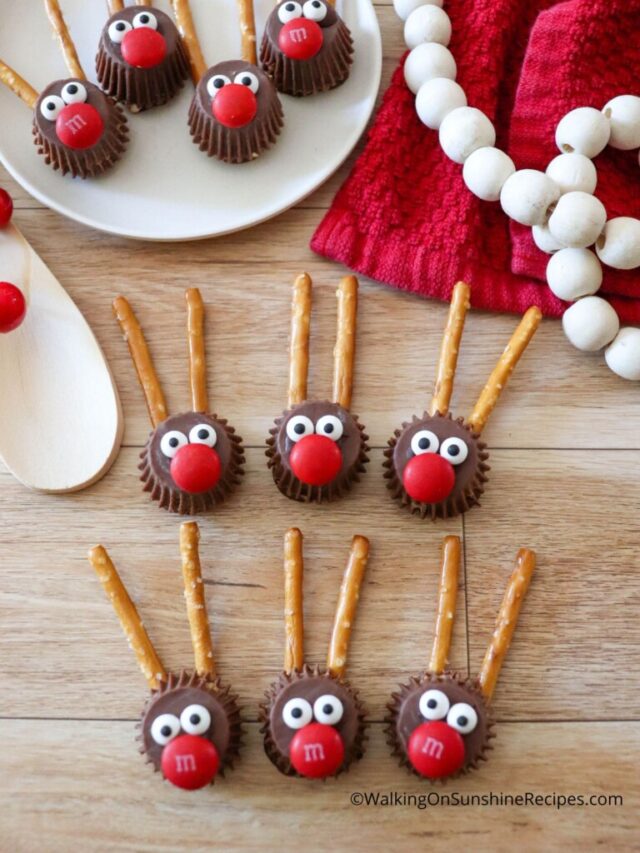 Reindeer Candy Made with Peanut Butter Cups by Walking on Sunshine Recipes.
