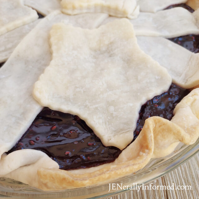 Check out this easy-to-make and delicious pie that is perfect for Memorial Day or the 4th of July! #redwhiteandblue #baking #desserts #easyrecipes