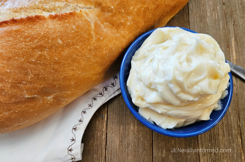 Learn how to make your own delicious 3 ingredient honey butter in less than 10 minutes at home! #easyrecipes #cooking