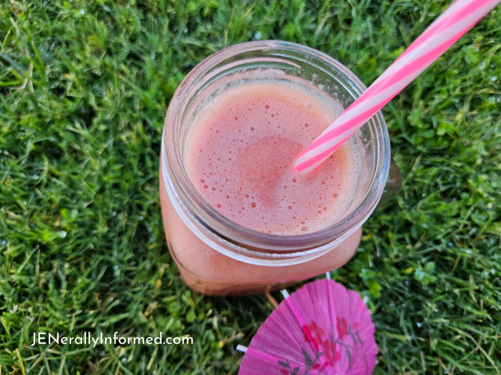 Learn how to make the watermelon and strawberry smoothie you need RIGHT now so you can make it through the hottest of the summer months! 