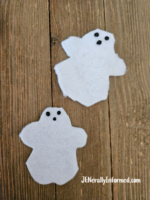 Kid-friendly Halloween craft idea! Make your own ghost headband in less than 15 minutes! #halloween #crafting #kidcrafts