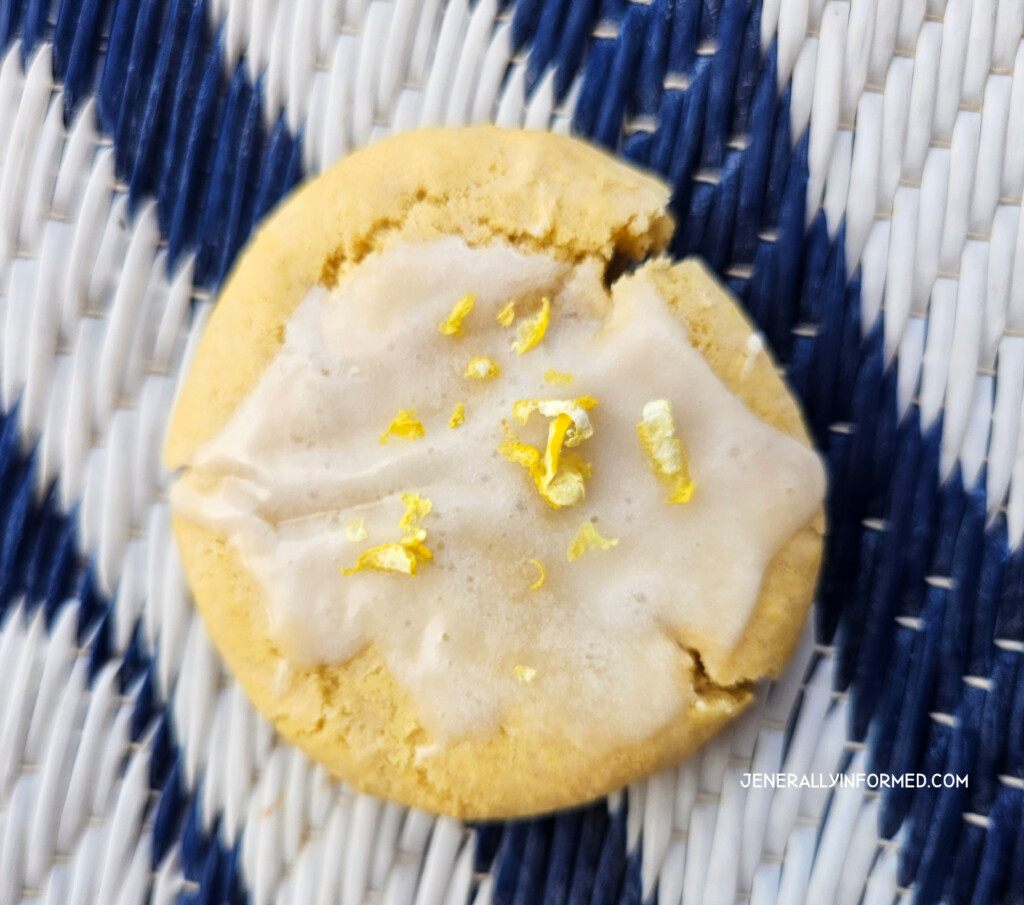 Love key limes, but hate the work they take? Try this deliciously easy recipe for key lime cookies! #keylime #keylimedesserts