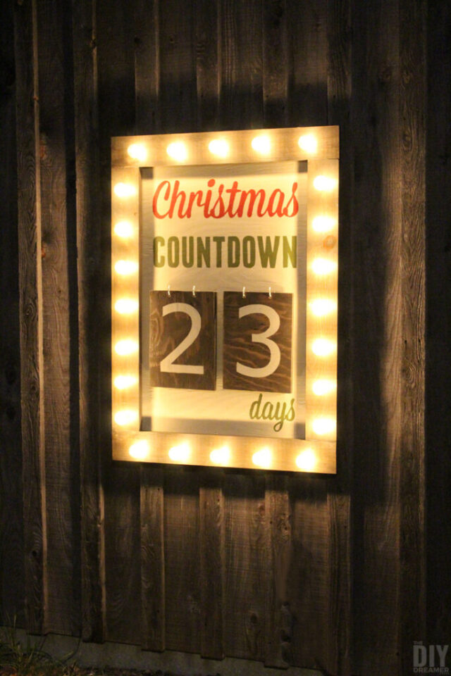 Outdoor Christmas Countdown Marquee from The DIY Dreamer.