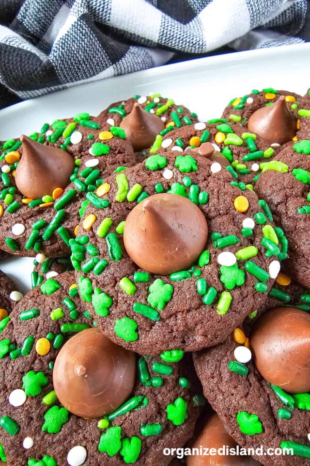 St. Patrick’s Day Cookies from Organized Island.