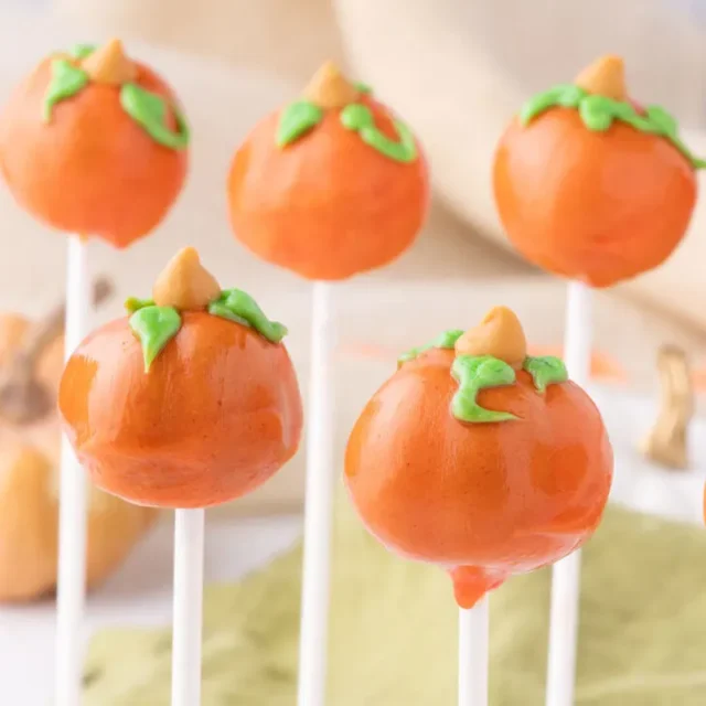 Pumpkin Cake Pops by Recipes Simple.