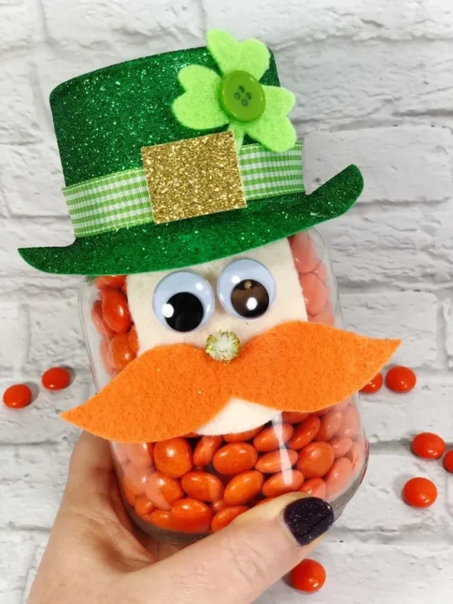 Mason Jar Leprechaun by Creatively Beth.