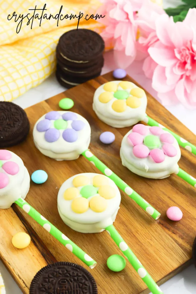 Dipped Oreo Flower Pops by Crystal & Co. 