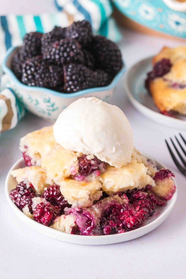 Gluten Free Blackberry Cobbler by Mommy Hates Cooking.