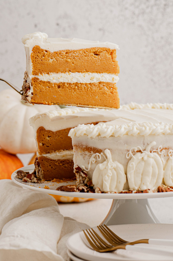Pumpkin Pie Cake by Mommy Hates Cooking.